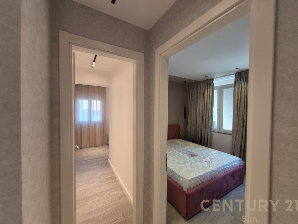 Apartament 2+1 per shitje ne zemer te Bllokut