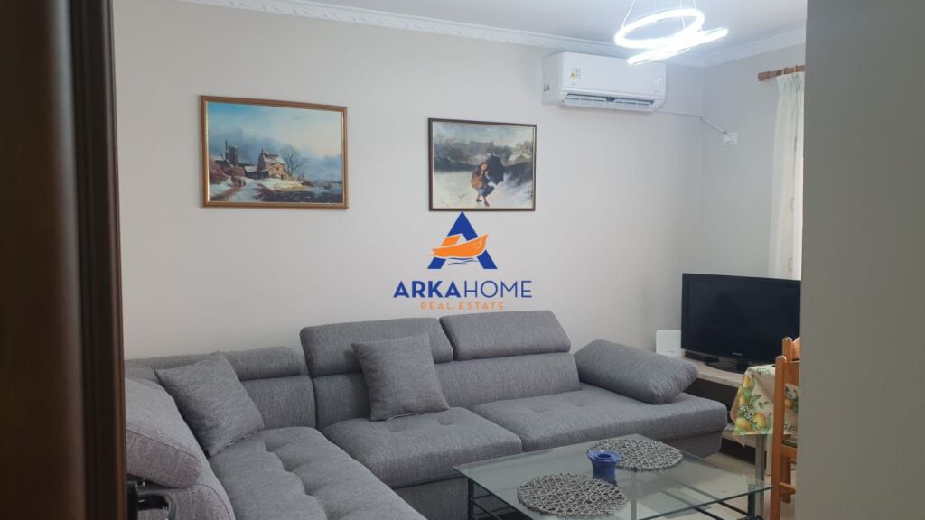SHITET APARTAMENT 2+1 "TE RRUGA E DURRESIT" 180.000 EURO