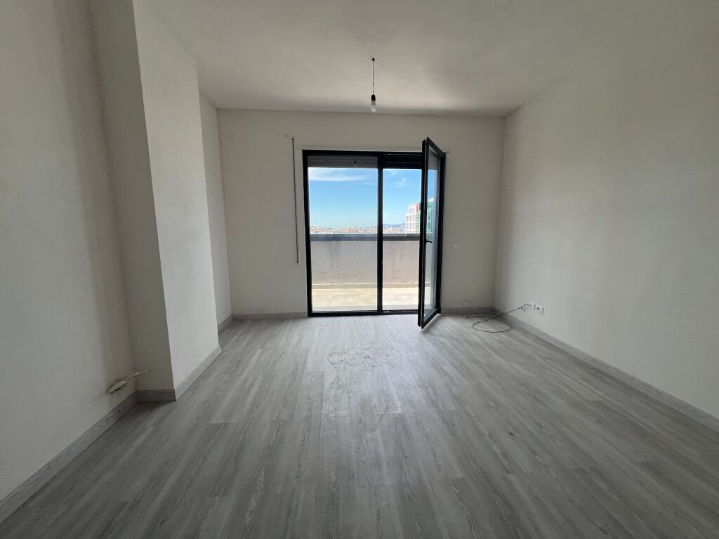 Rent, Apartment 2+1+2 New Boulevard