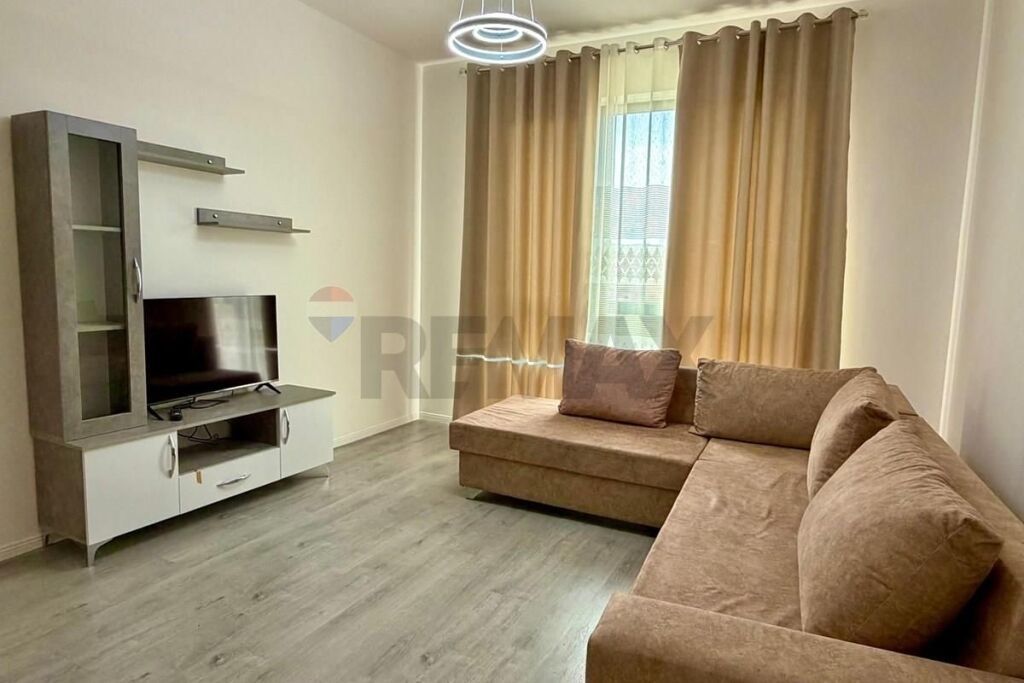 APARTAMENT 2+1+2 PER QIRA Ish Dogana,