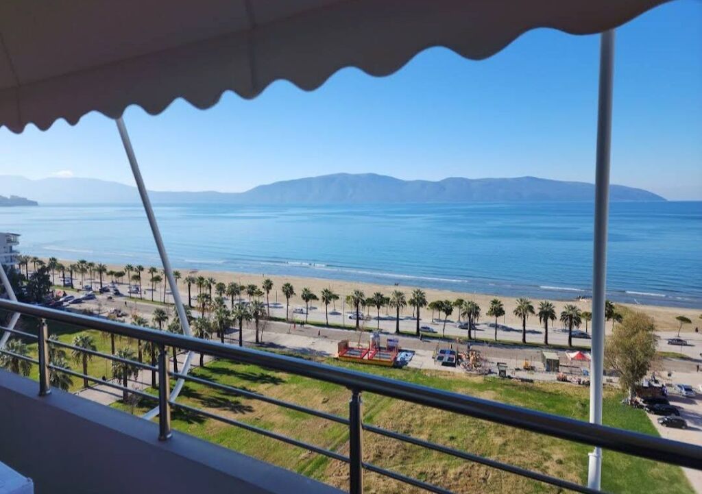 Apartament 2+1 për shitje në Lungomare