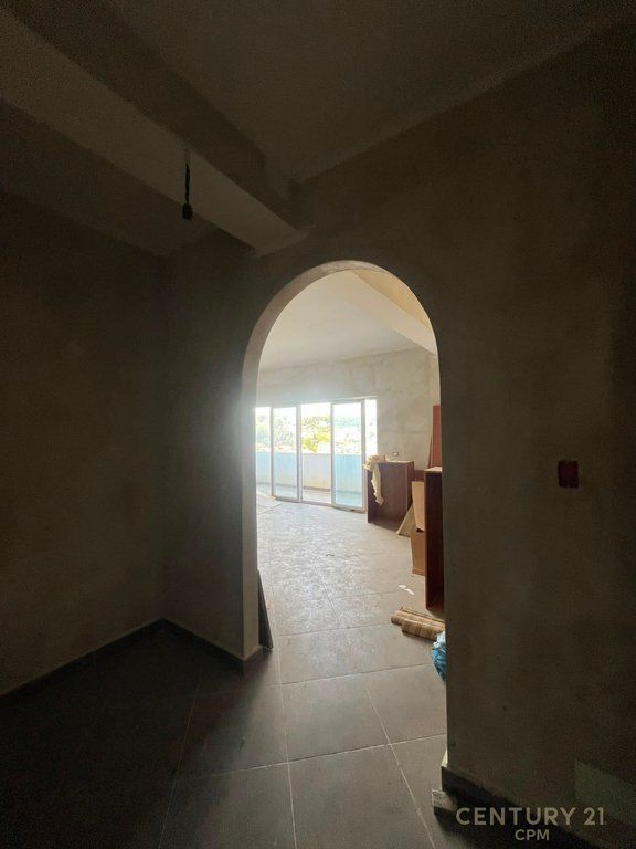SHITET APARTAMENT 2+1+2 Poste Parkimi, Vilat Gjermane 250,000 €