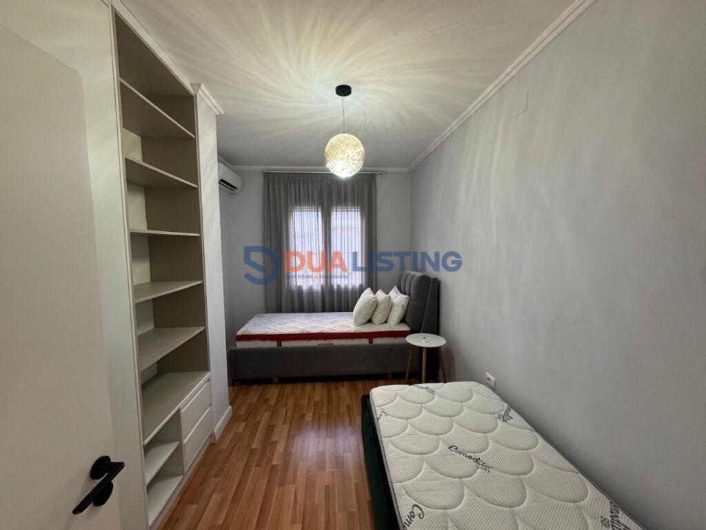 FOR RENT APARTMENT 2+1+2 AT KOMUNA E PARISIT, KRISTAL CENTER !!