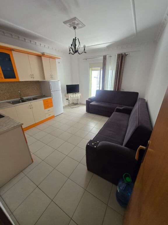 Apartment 1+1 for sale in Golem.