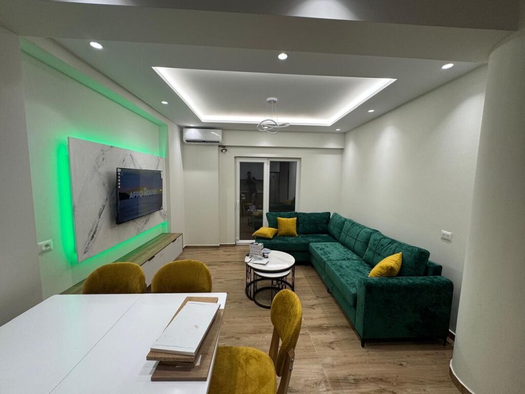 Jepet me qera apartament 1+1 ne Astir
