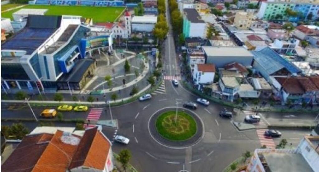 📍Jepet Ambient Biznesi me Qera në Qendër ne Kamez, 400 MIJE LEKE
