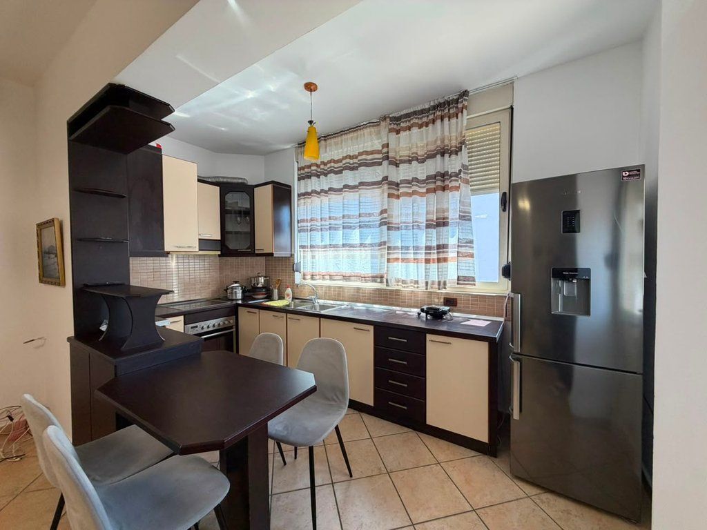 Qera, Apartament 2+1+2, 21 Dhjetori, Tirane