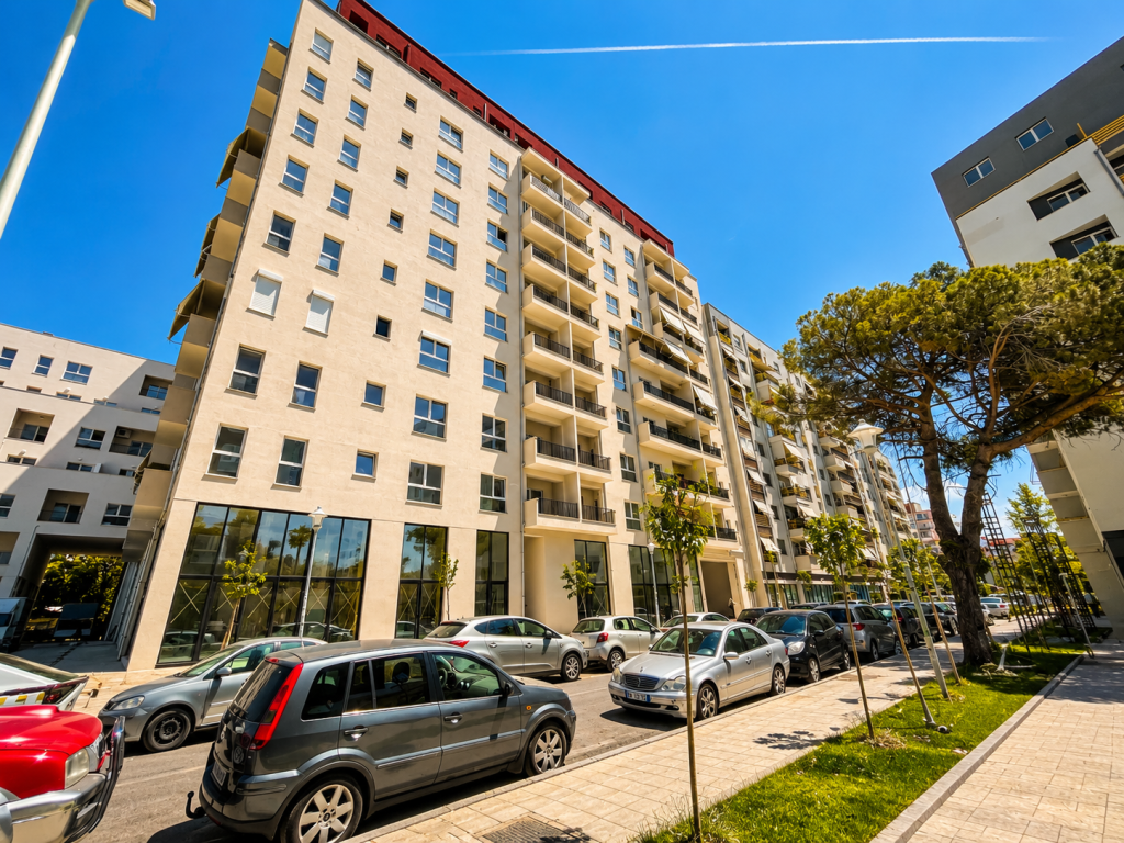 Shitet Apartament 2+1 në Aura Complex, Tiranë