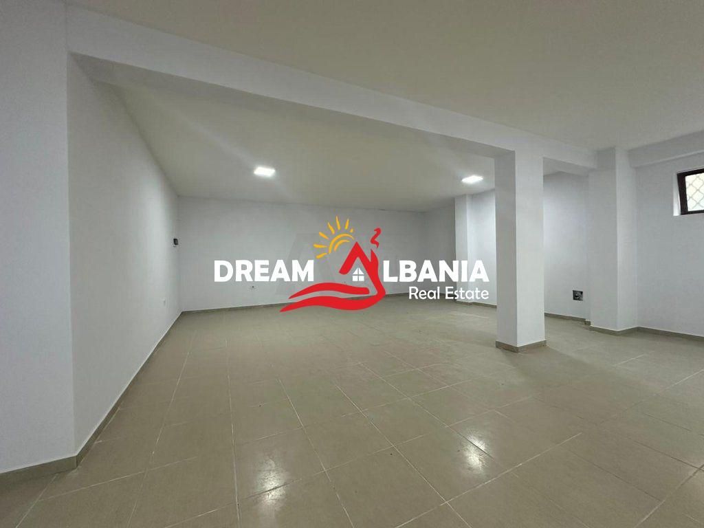 Ambient Biznesi Modern-Afer kopshtit botanik (42611558)
