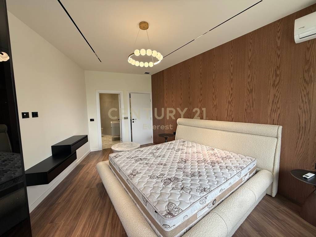 KOPSHTI BOTANIK, APARTAMENT 2+1+2 PER QIRA