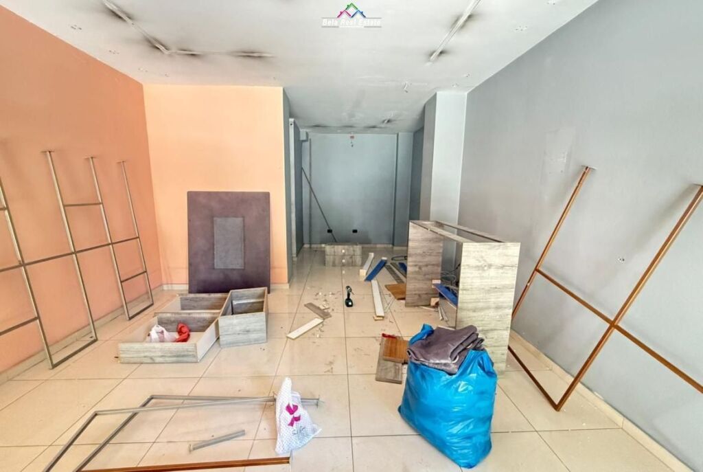 Dyqan Me Qera Tek Rruga Bardhyl (ID BD21919) Tirane