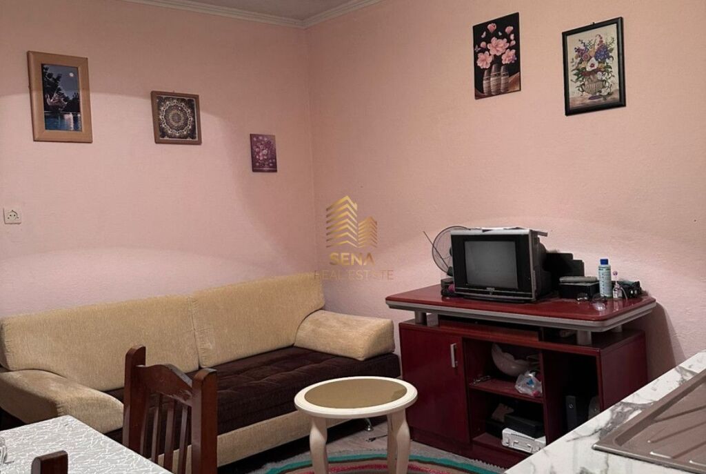 Rent, Private Entrance,1+1+Blk,Myslym Shyri,40,000 Leke /Month