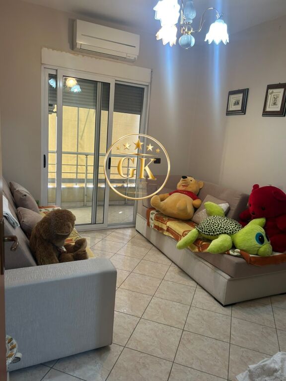 🏡 APPARTAMENTO IN AFFITTO 2+1 CON BALCONE STAZIONE DEI TRENI DURRES