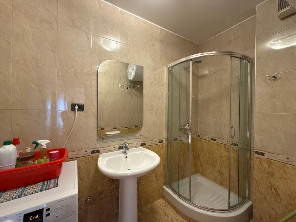 Affitto, Appartamento 2+1+2, "Centro 9 piani", Tirana