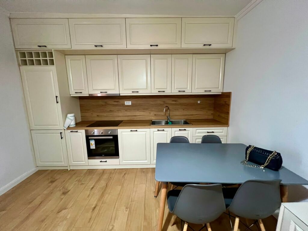 APARTMENT FOR RENT 1 +1 BLOCK LSI