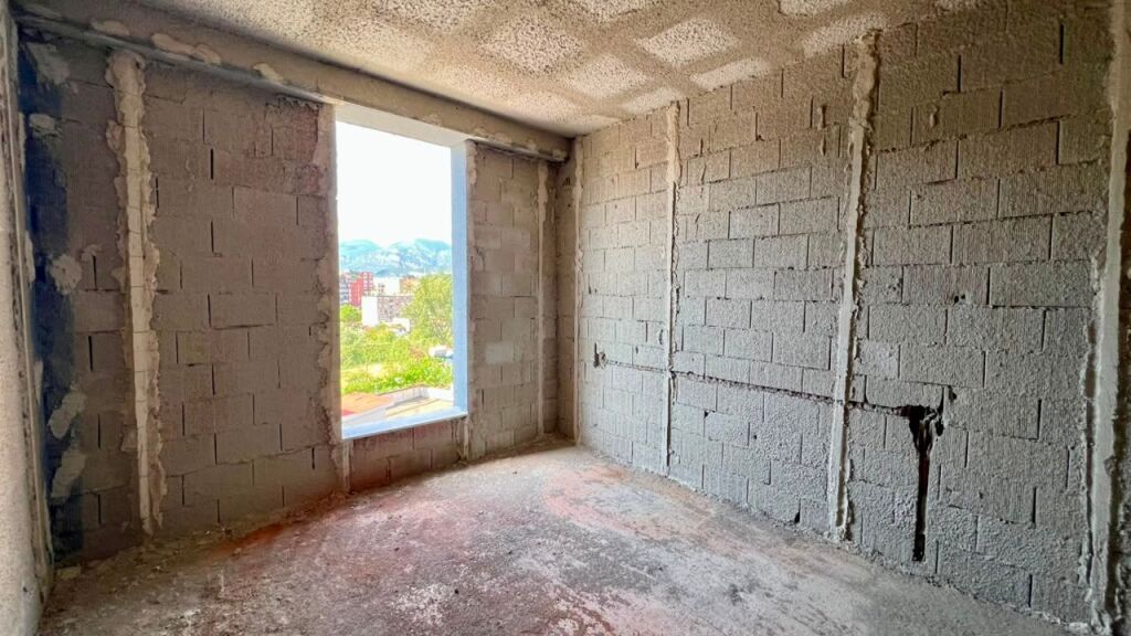 FOR SALE: 1+1 Apartment 📍Ali Dem (Ali Demi Fields) - New Building ✨️ - €125,000 - 6th Floor - Area 65m² - Plastering Phase (Completion in 2026)
