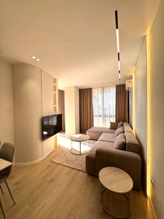 Shitet Apartament 2+1 në 21 Dhjetori, Tiranë, 238.000 Euro