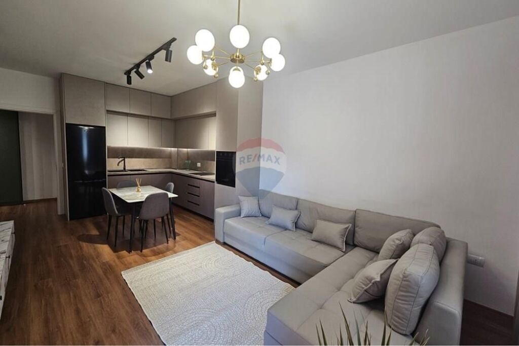 Appartamento 1+1 in affitto in Via Elbasanit!