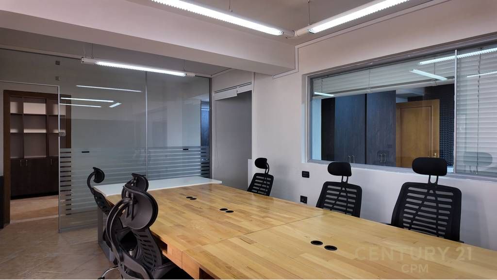 Prestigious Office for Sale in Block – Ideal for Business or Investment