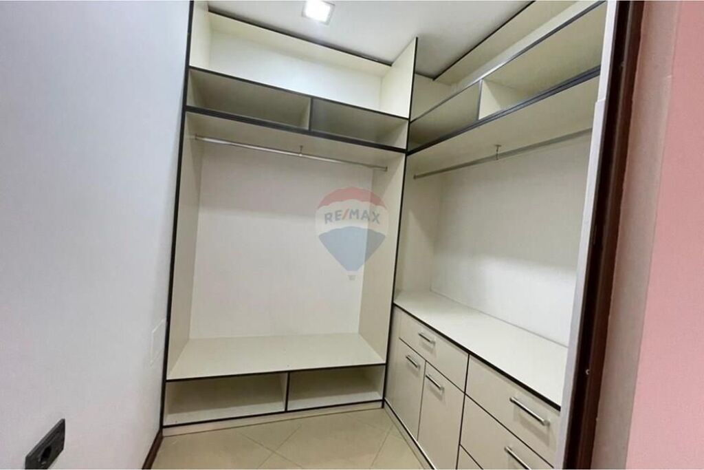 Appartamento - In Affitto - Piazza Willson, Tirana