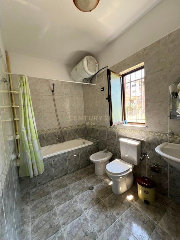 Apartment 2+1+2 for rent in Porcelan!