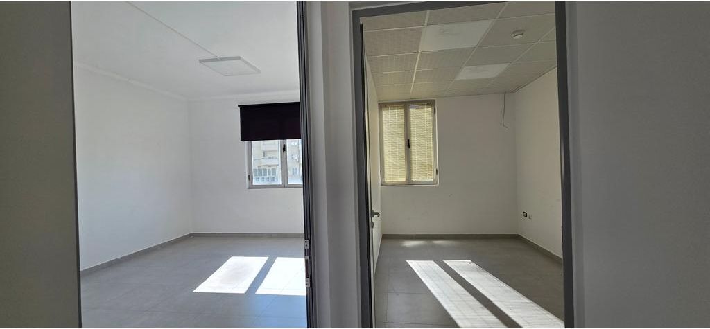 DELIJORGJI, VIA "KAVAJËS", EDIFICIO DI 4 PIANI IN AFFITTO! 13.500 € /Mese