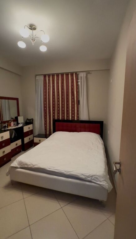 Shitet, Apartament 1+1, Rruga Bedri Karapici, Tirane .