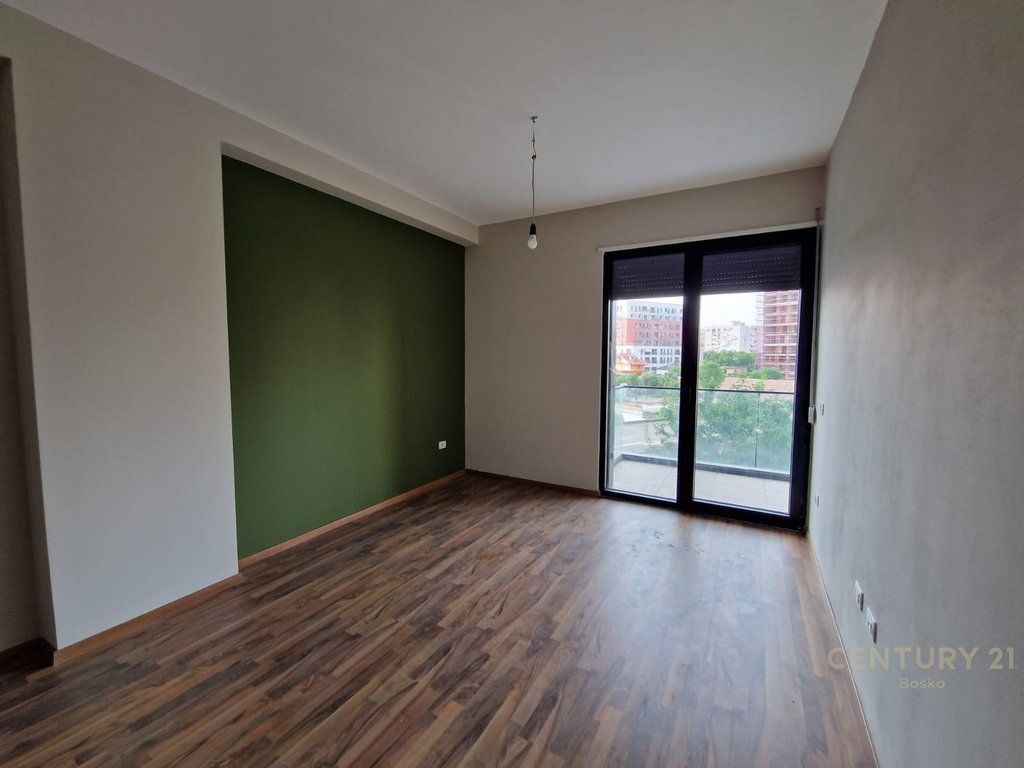 SHESIM APARTAMENT 1+1 TE REZIDENCA TURDIU TE ISH FUSHA AVIACIONIT!