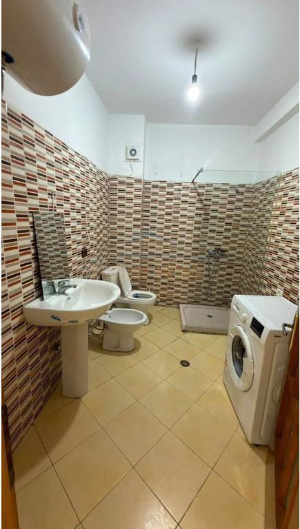 Affitto, Appartamento 1+1, Via Thesari, Fresk .
