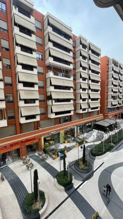 Business premises for rent Delijorgji complex