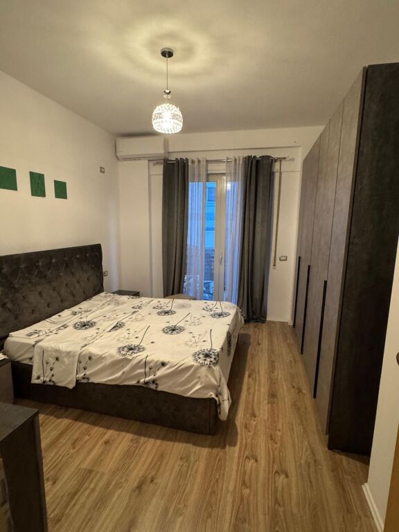 🏡 Appartamento 1+1 in affitto  📍 Via Hamdi Sina💰 60000 Lek / mese