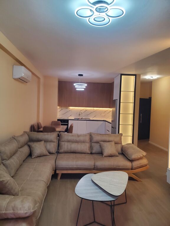 Apartment for rent 2+1 +2+ parking at Liqeni i thate