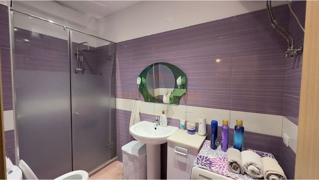 Shitet, Apartament 1+1, Rruga Bedri Karapici, Tirane .