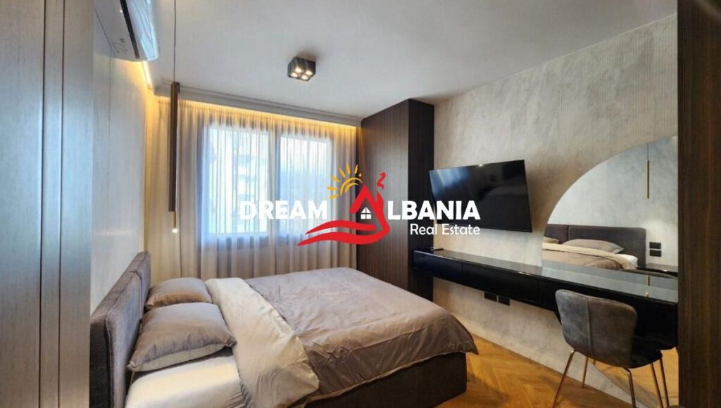 Apartment (2+1) Luxurious for Rent in Myslym Shyr (ID 52215001)