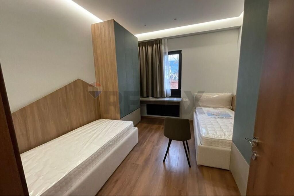 2+1 apartment for rent near Pharmacy 10!