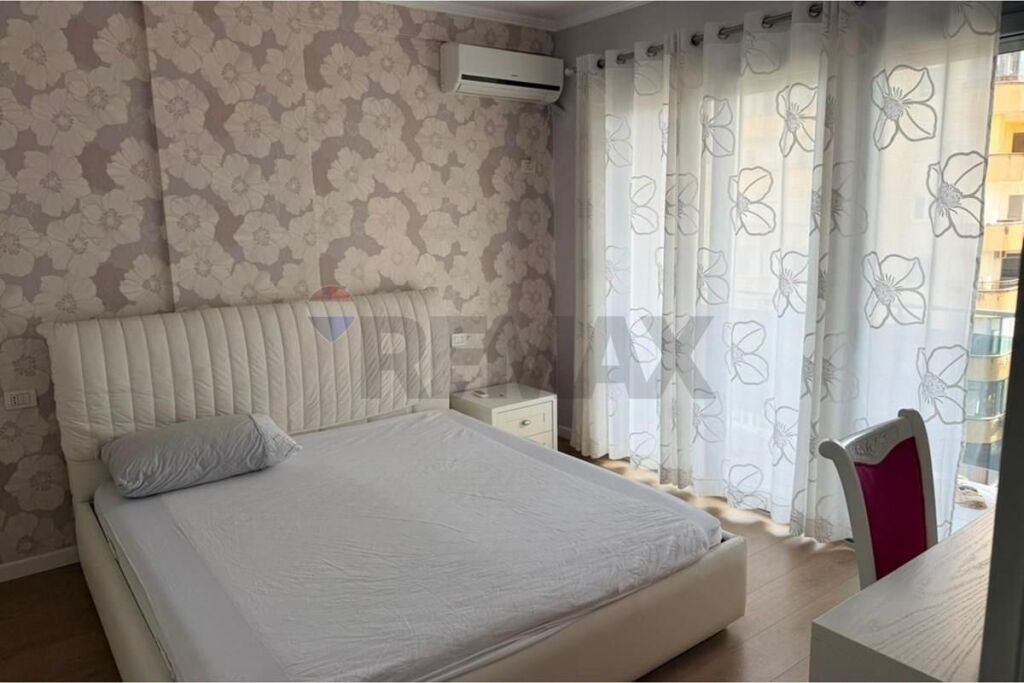 2+1 apartment for rent near Arlis, Kavajës Street