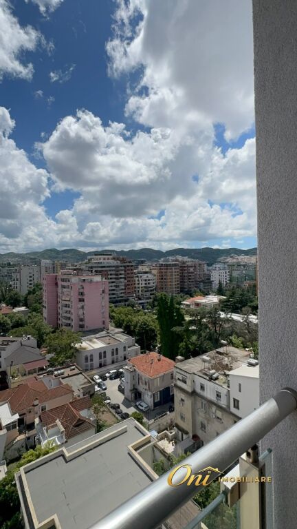 JEPET ZYRE ME QERA 175M2 BLLOK