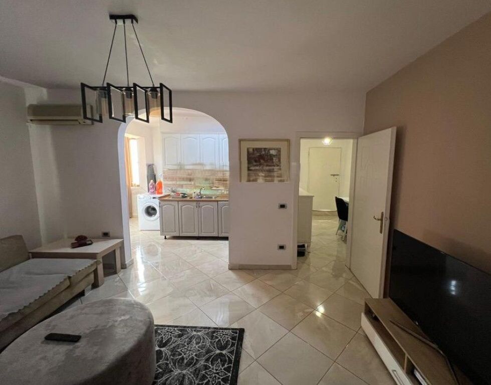 SHITET APARTAMENT 1+1+ VERAND NE LAPRAK!