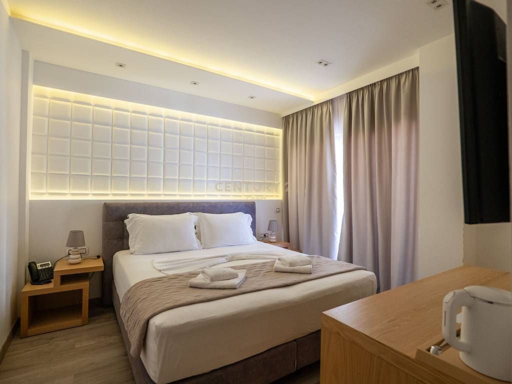 Hotel në shitje në Sarandë – Mundësi unike investimi pranë detit
