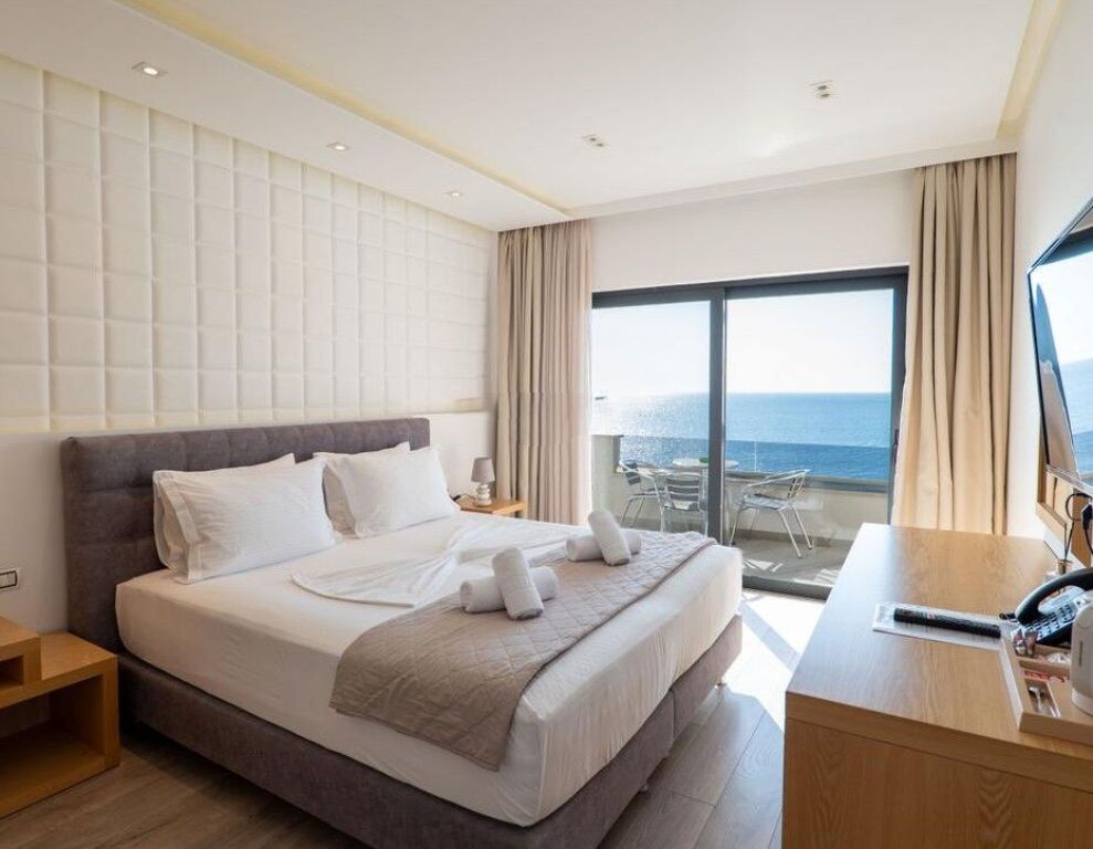 Hotel në shitje në Sarandë – Mundësi unike investimi pranë detit