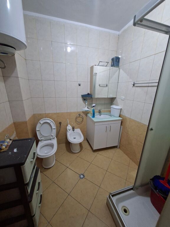 JEPET ME QIRA APARTAMENT 1+1 XHAMLLIKU