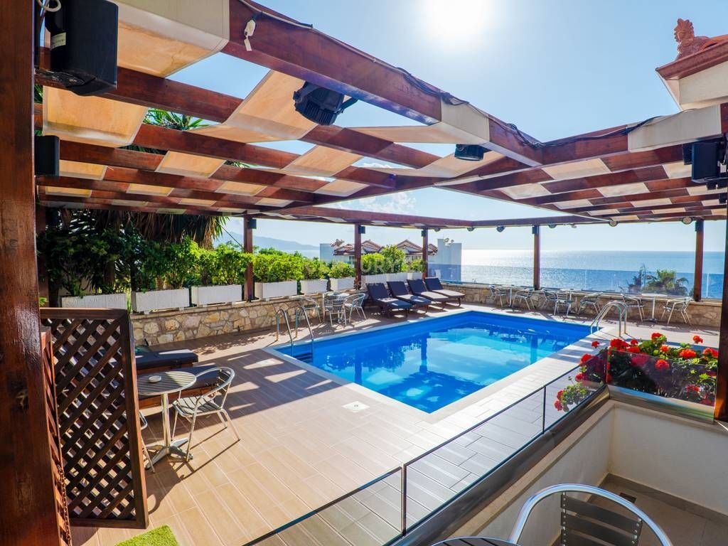 Hotel në shitje në Sarandë – Mundësi unike investimi pranë detit