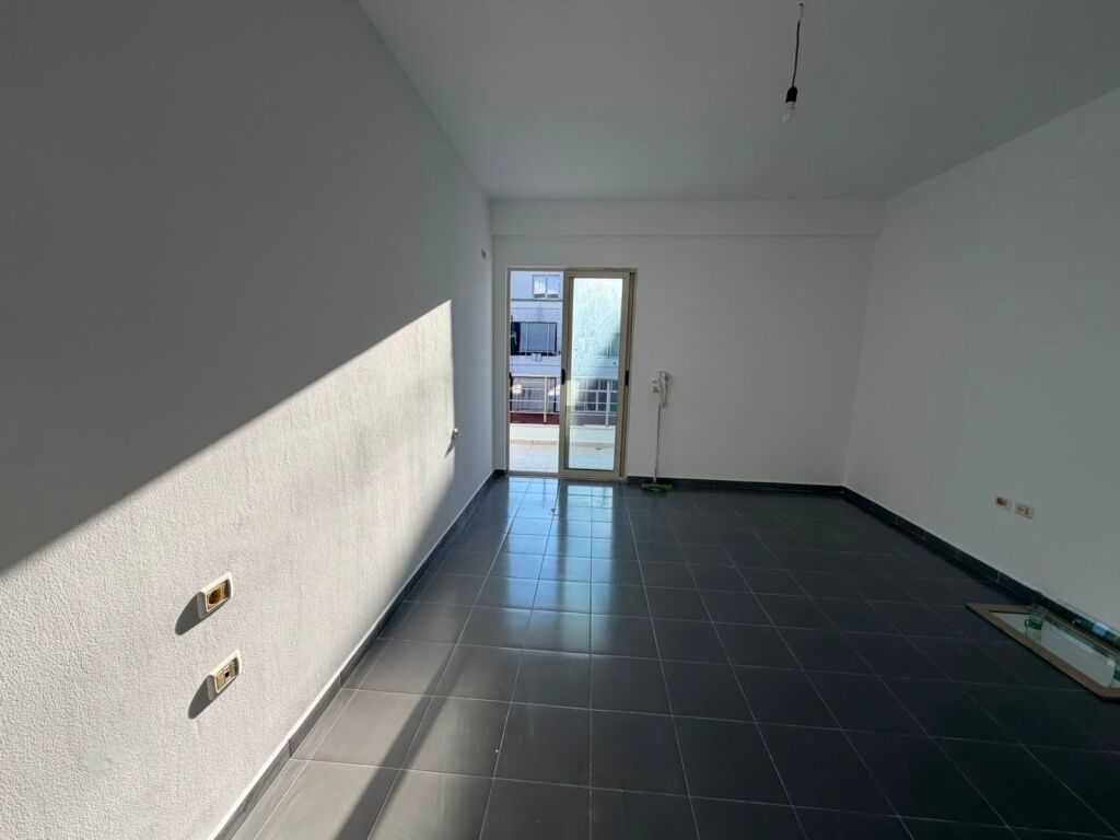 We sell 2+1 apartment Yzberisht at Bar Unik