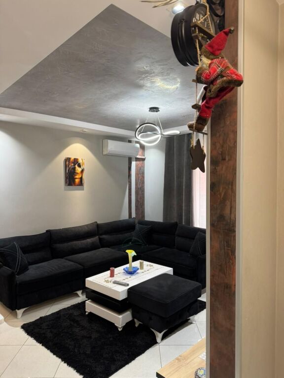 3+1,fundi i kopshtit botanik,550 euro