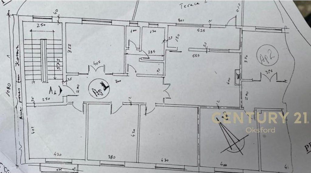 FOR SALE PREMISES FIRST FLOOR AT DYRRAH BOULEVARD NEAR THE MAIN ROAD 350,000 €