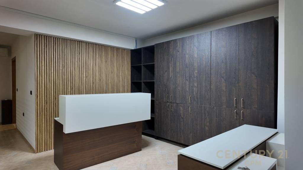 Prestigious Office for Bulk Sale – Ideal for Business or Investment