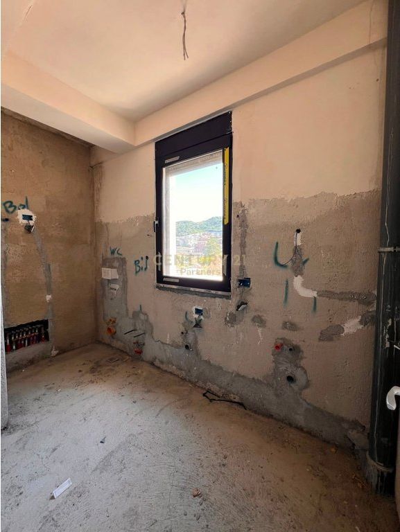 ‼️VENDESI APPARTAMENTO 2+1 PRESSO RESIDENZA ALEKSANDROS, SELITË – VISTA PANORAMICA DA TIRANA, 1450€/M²‼️ 192,270 €