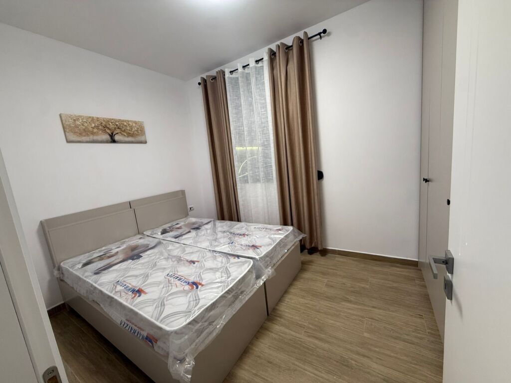 Jepet Me Qera Apartament 1+1