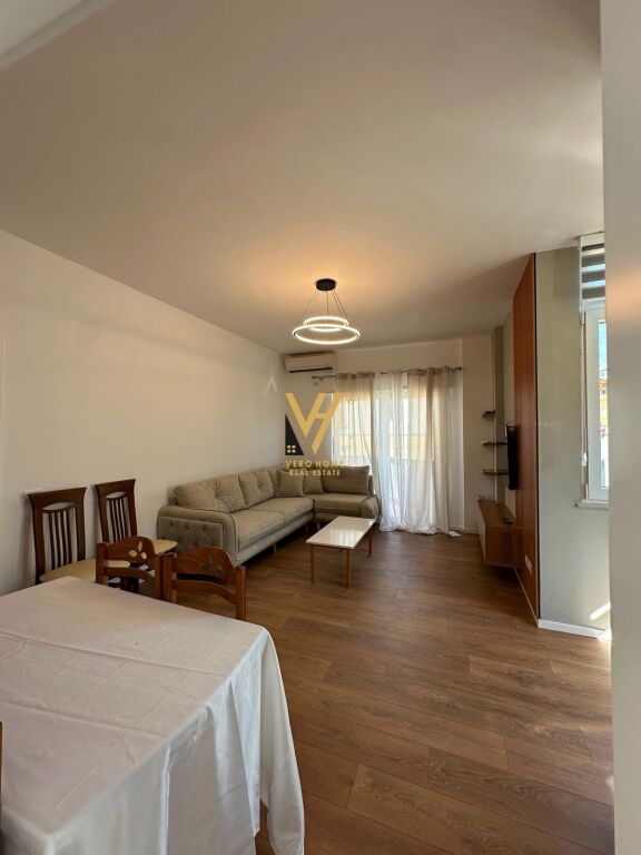 JEPET APARTAMENT 2+1+BLK TE KOPSHTI ZOOLOGJIK 90.000 LEKE
