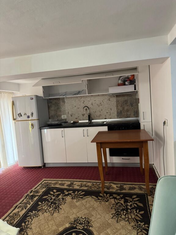 Astir, appartamento 1+1 in affitto! 30.000 Leke
